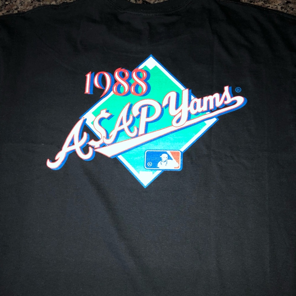 Hidden NY x Yams day World Series tee